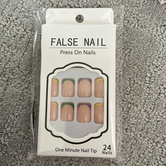 All NWT press on nails - Picture 4 of 4